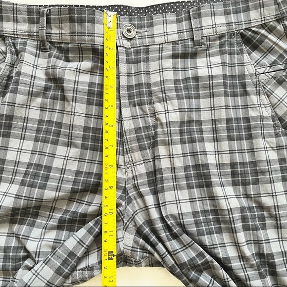 LULULEMON KAHUNA PLAID GOLF SHORTS MENS SIZE 34 TRENDY SKATER STREET STYLISH - Picture 6 of 8